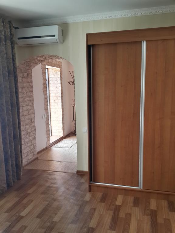 Guest House Domashniy Uyut Bishkek Exterior foto